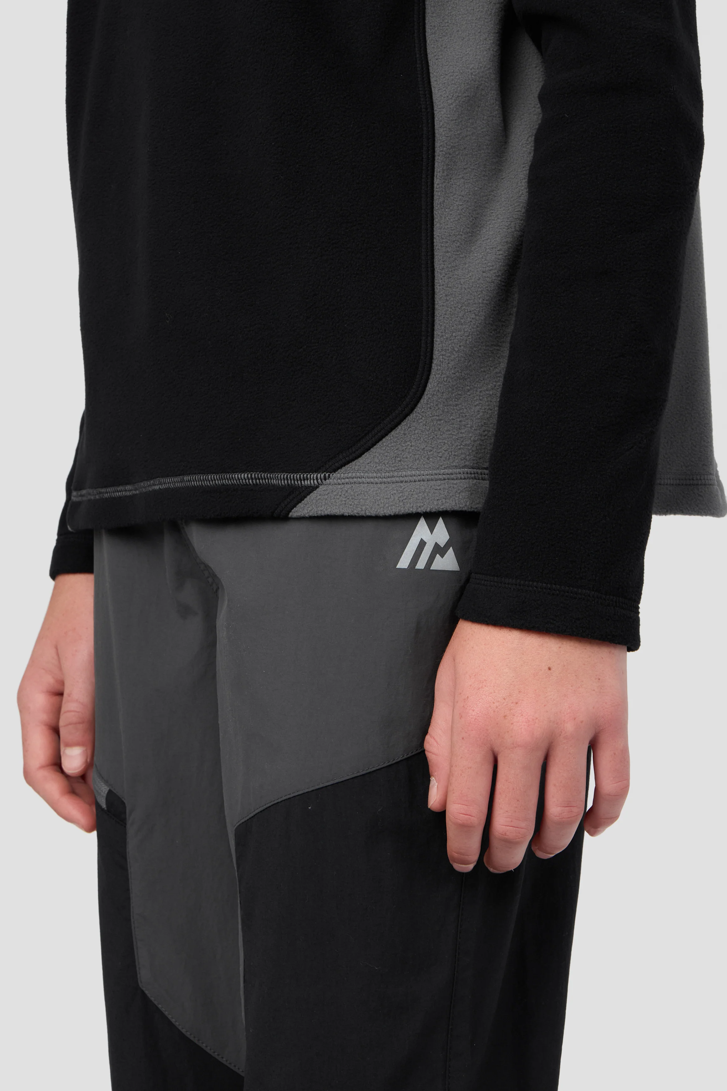 Boys Altitude Polartec® Fleece - Black/Cement Grey - Image 7