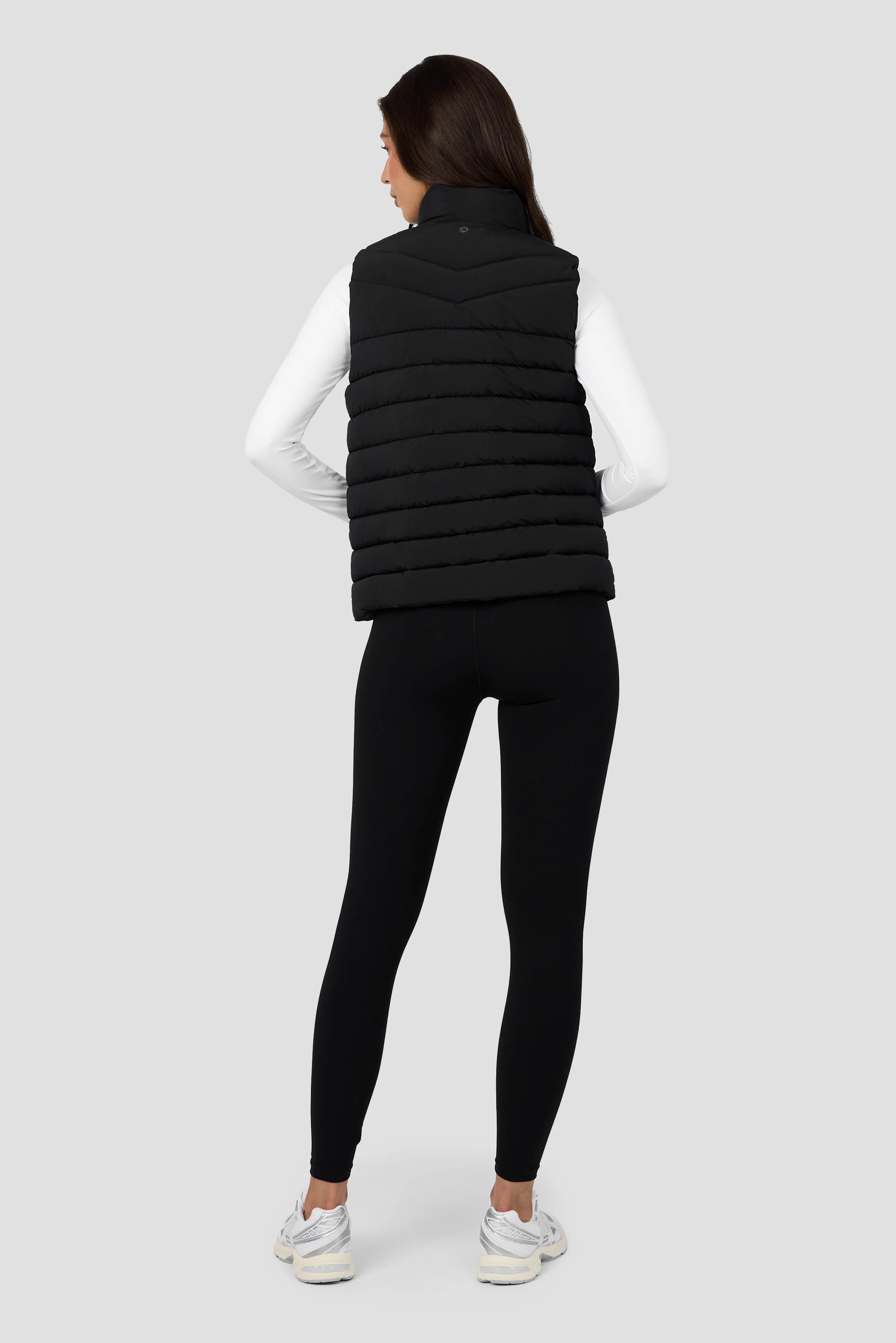 Cirque Fit Vest - Black - Image 4