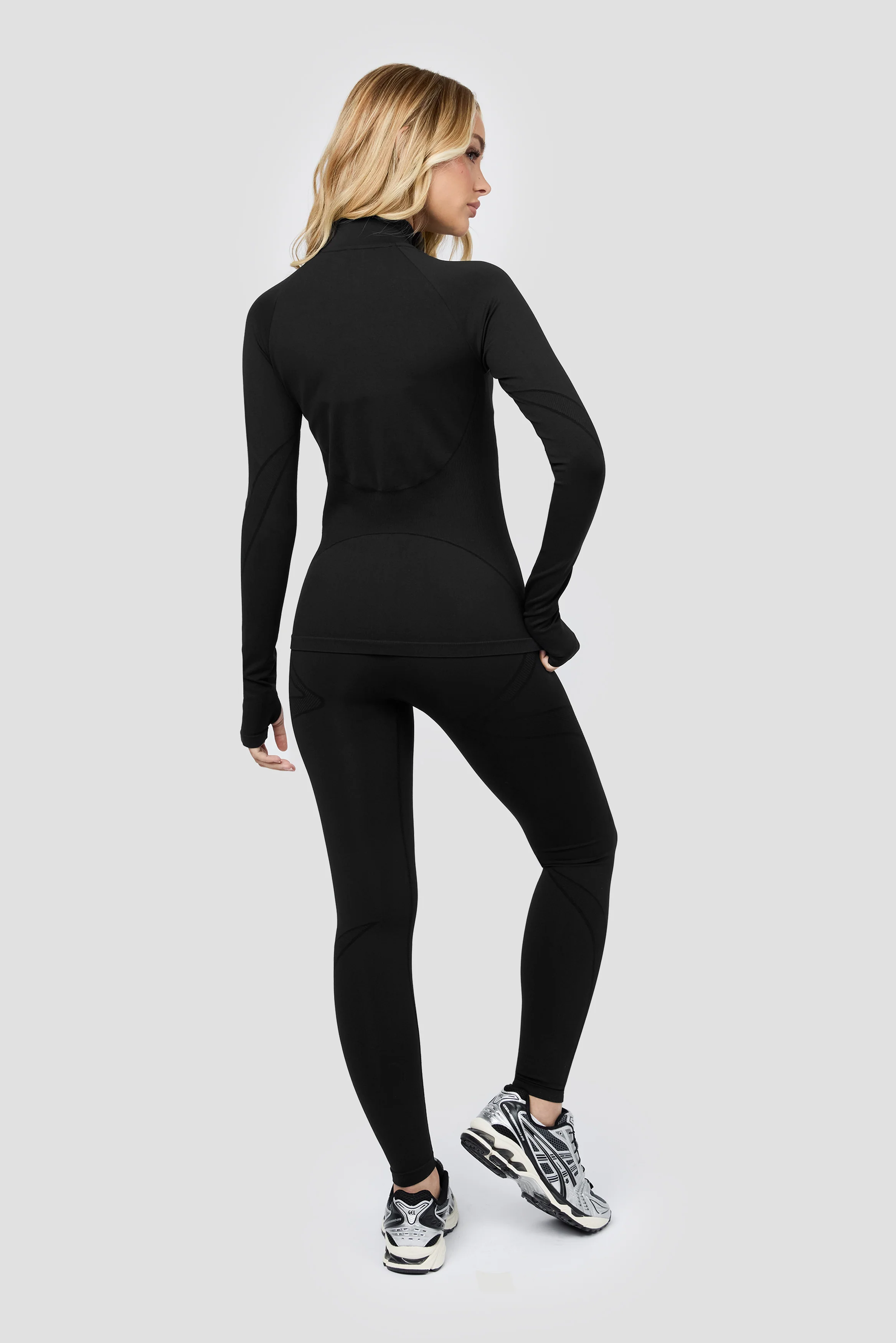 Evolve 2.0 Seamless Full Zip Jacket - Black - Image 4