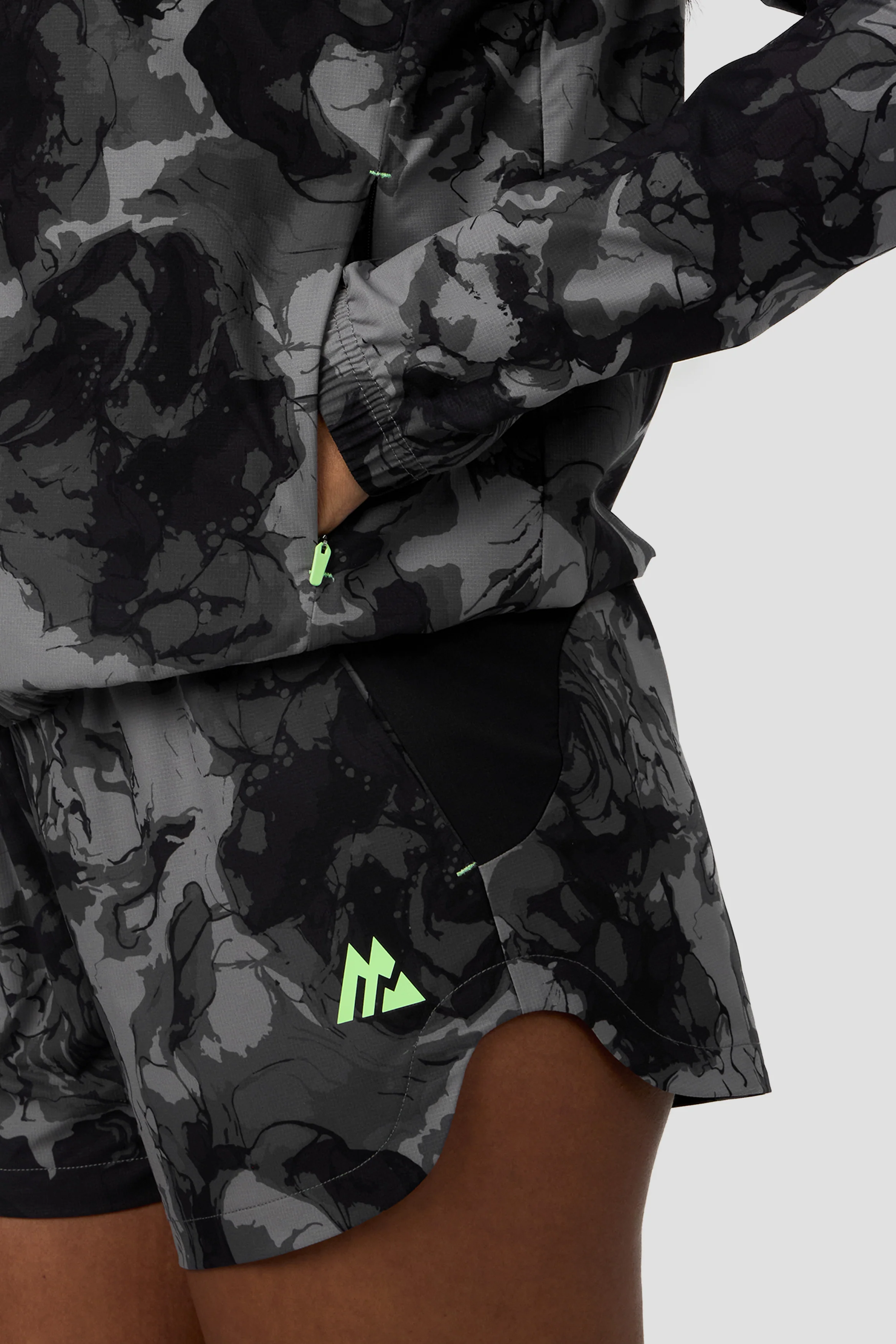 Fusion Print Windbreaker - Black/Winter Sky - Image 7