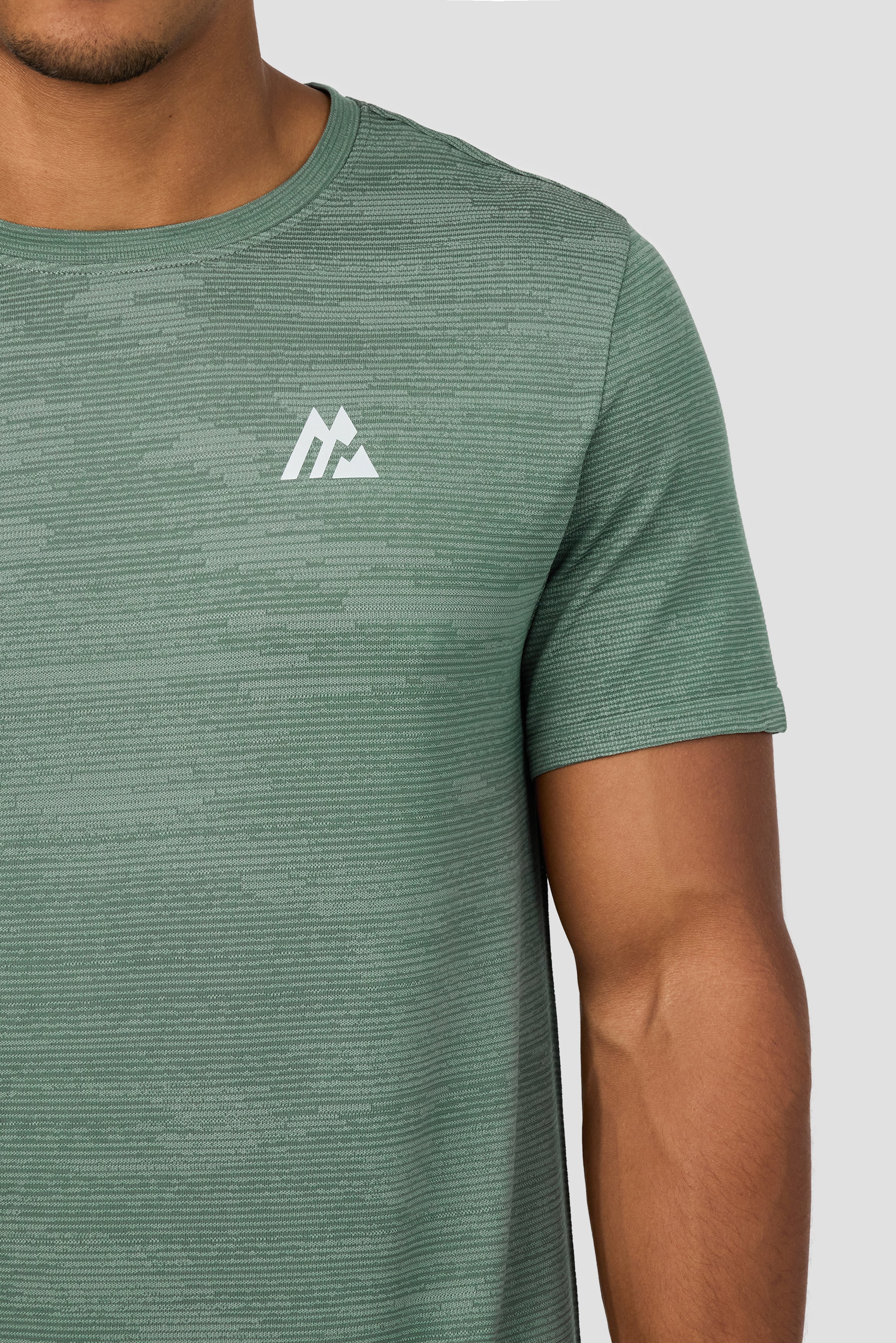 Glitch Seamless T-Shirt - Dolphin/Feather - Image 5