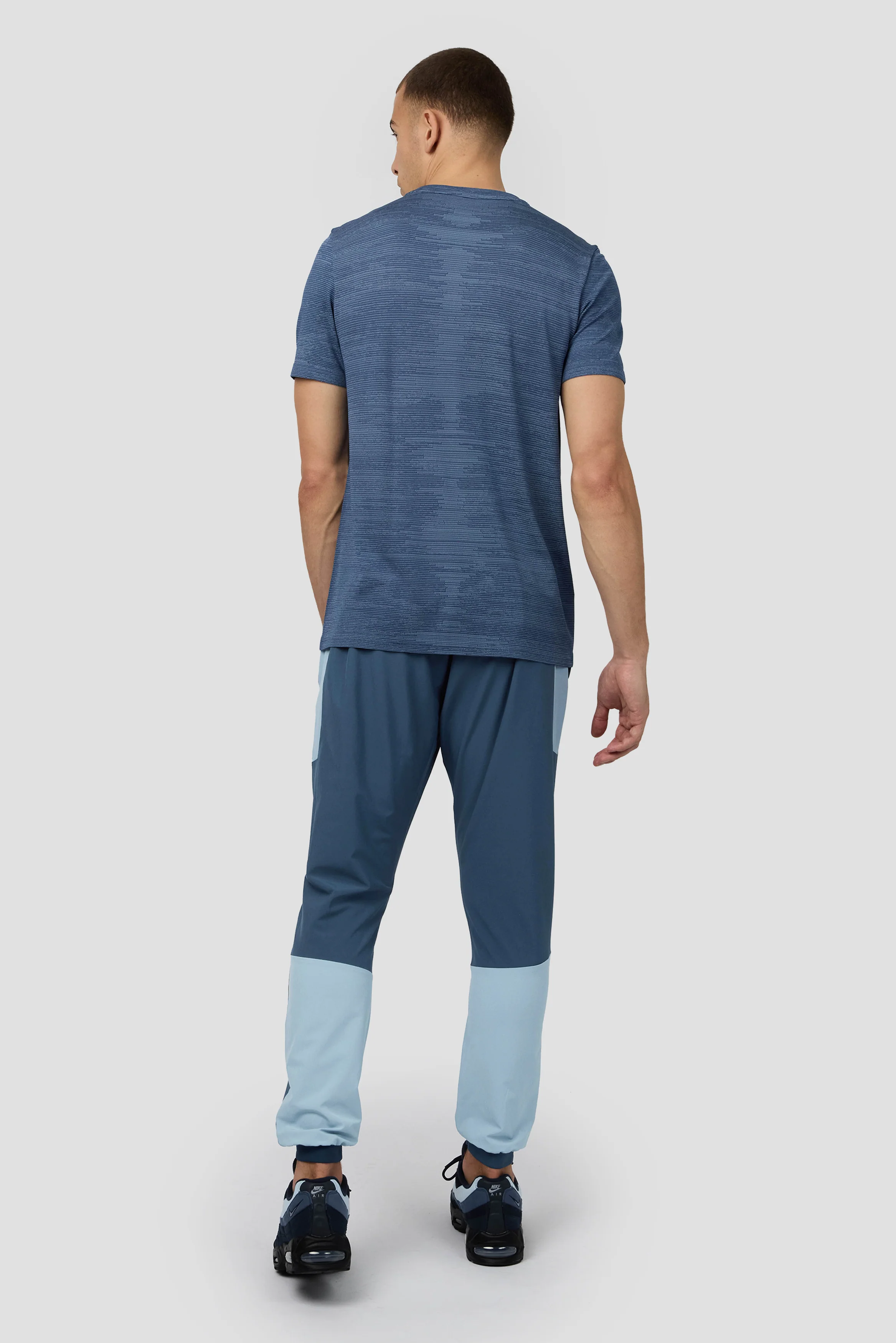 Glitch Seamless T-Shirt - Naval/Fresh Water - Image 4