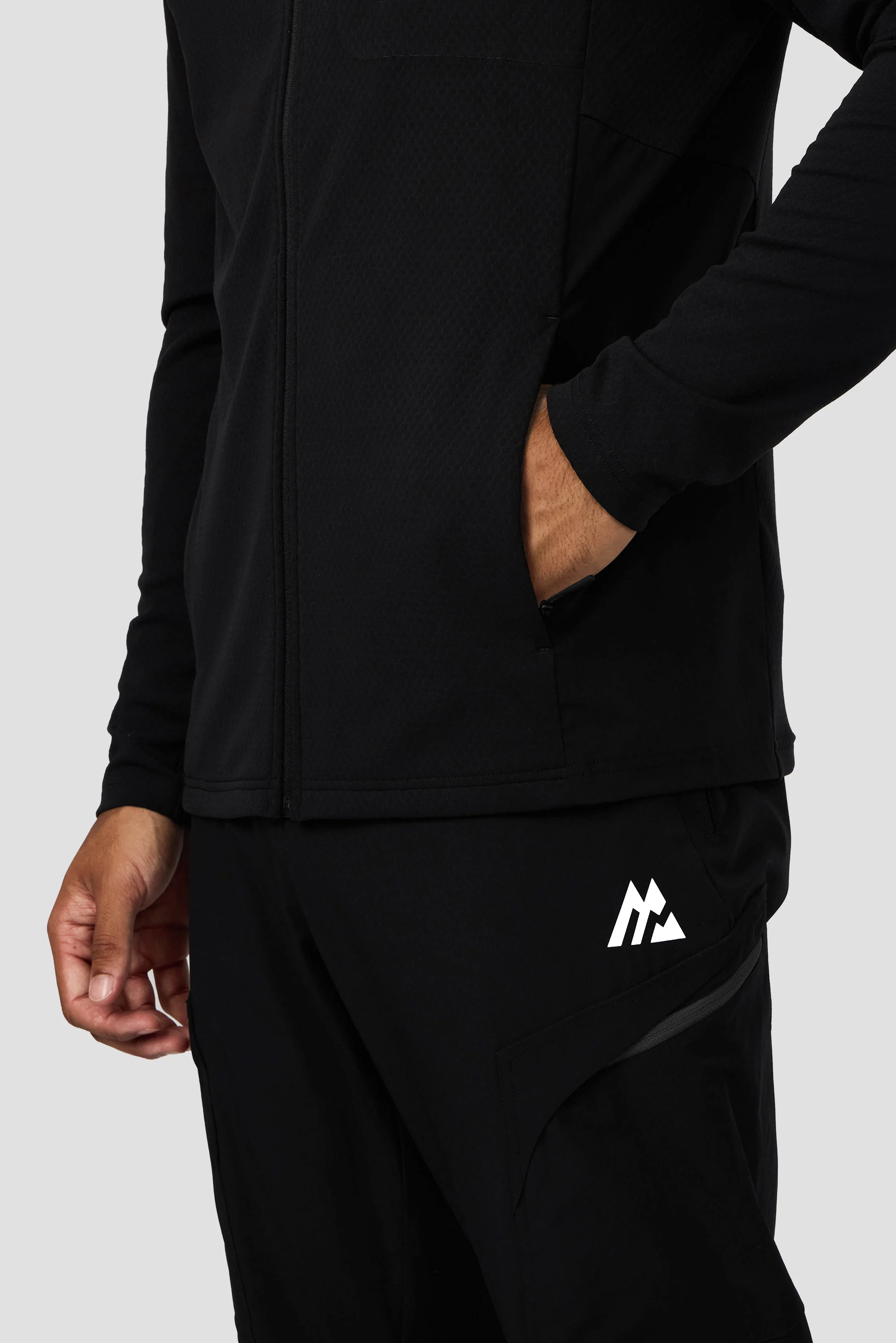 Montagne Fleece - Black - Image 6