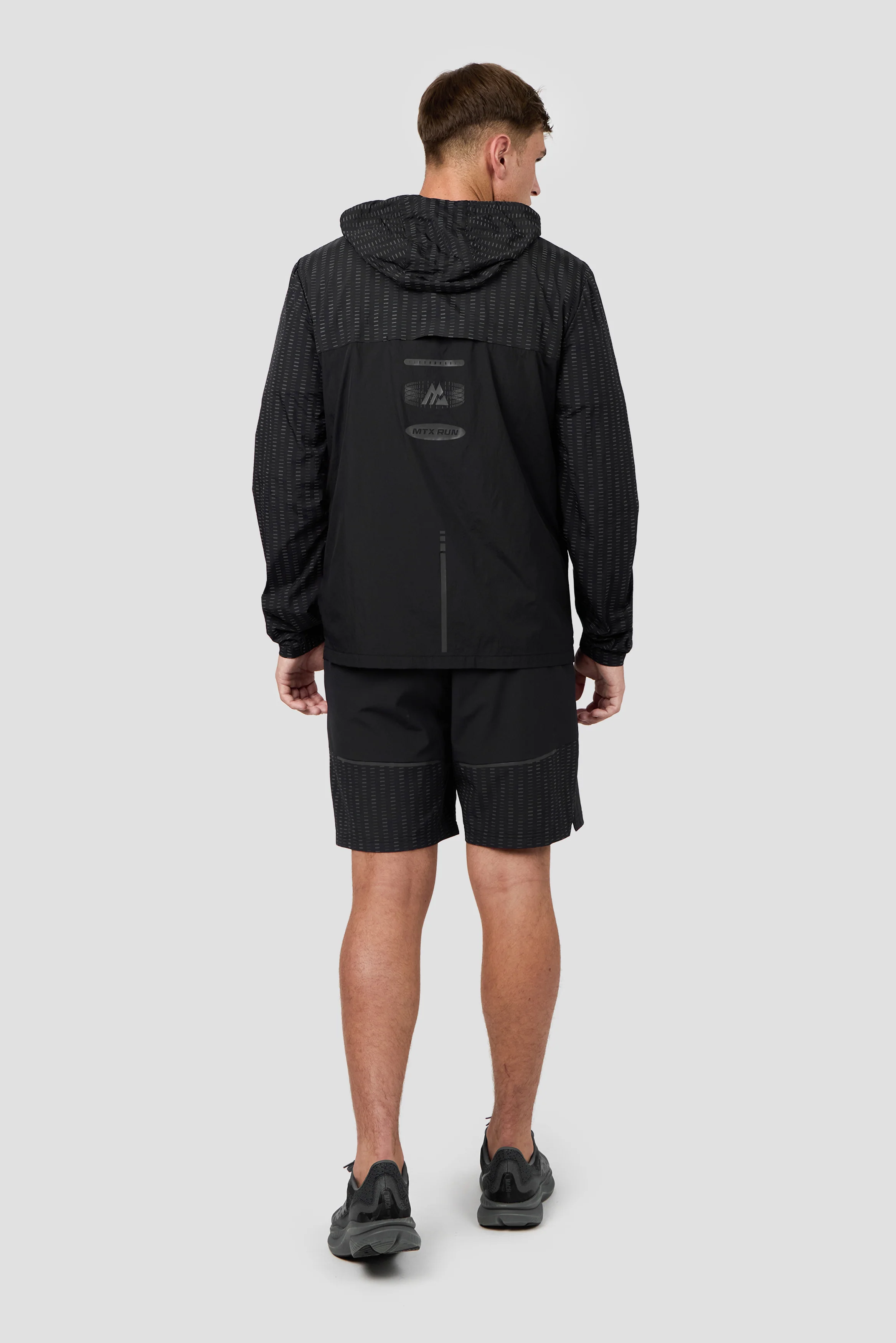 MTX Run Tempo Windbreaker - Black - Image 4