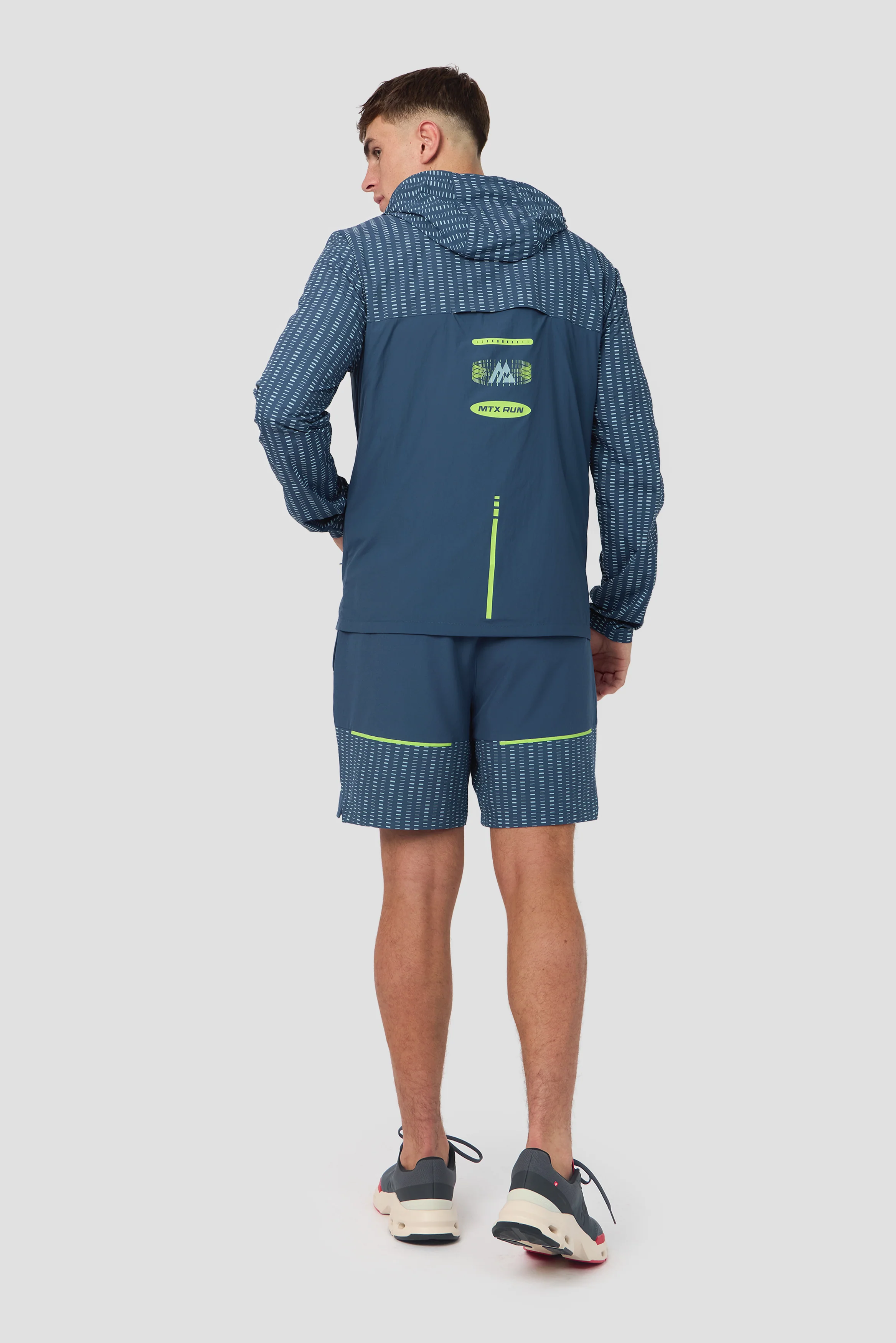MTX Run Tempo Windbreaker - Naval - Image 4