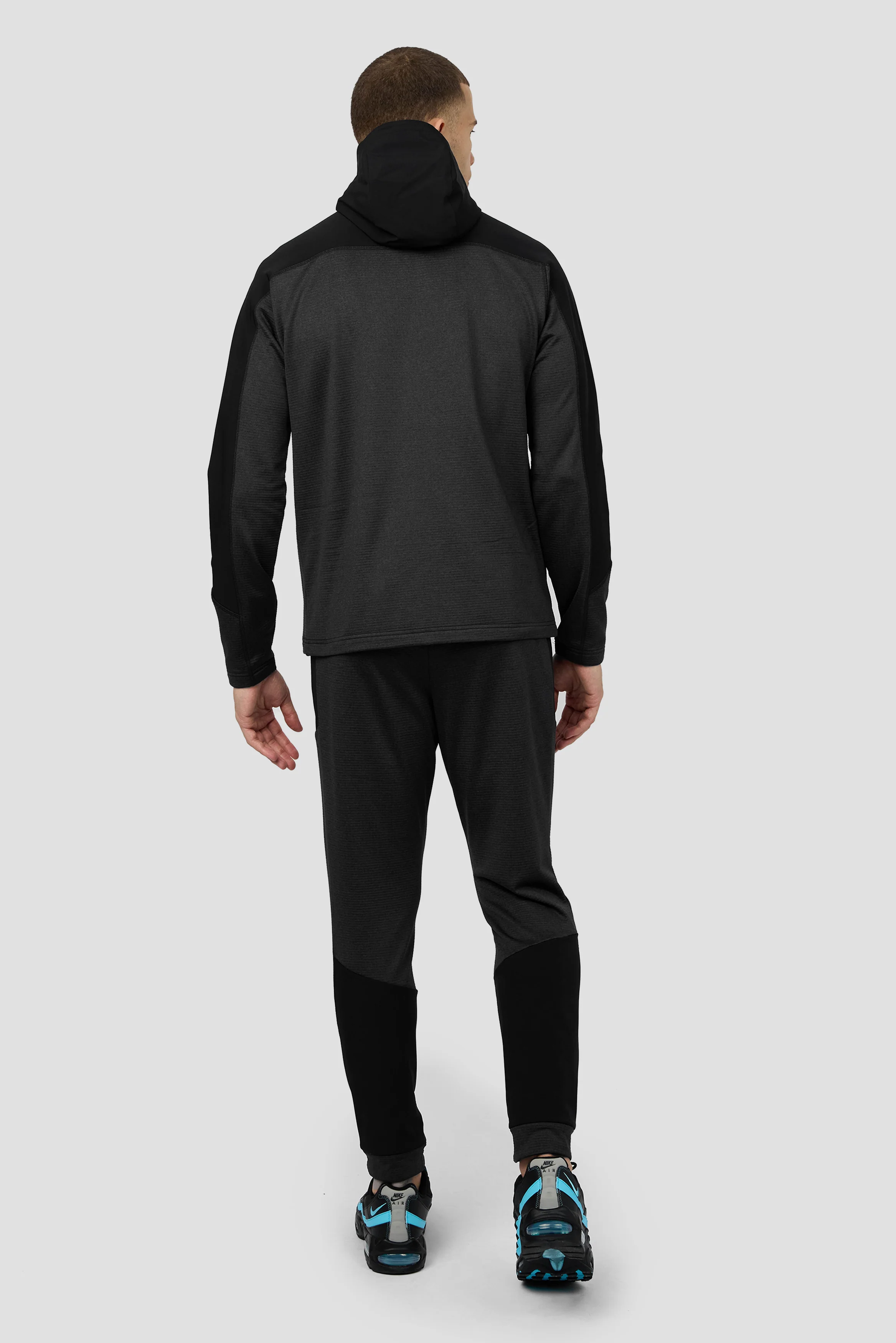 Summit 2.0 Jogger - Black - Image 6