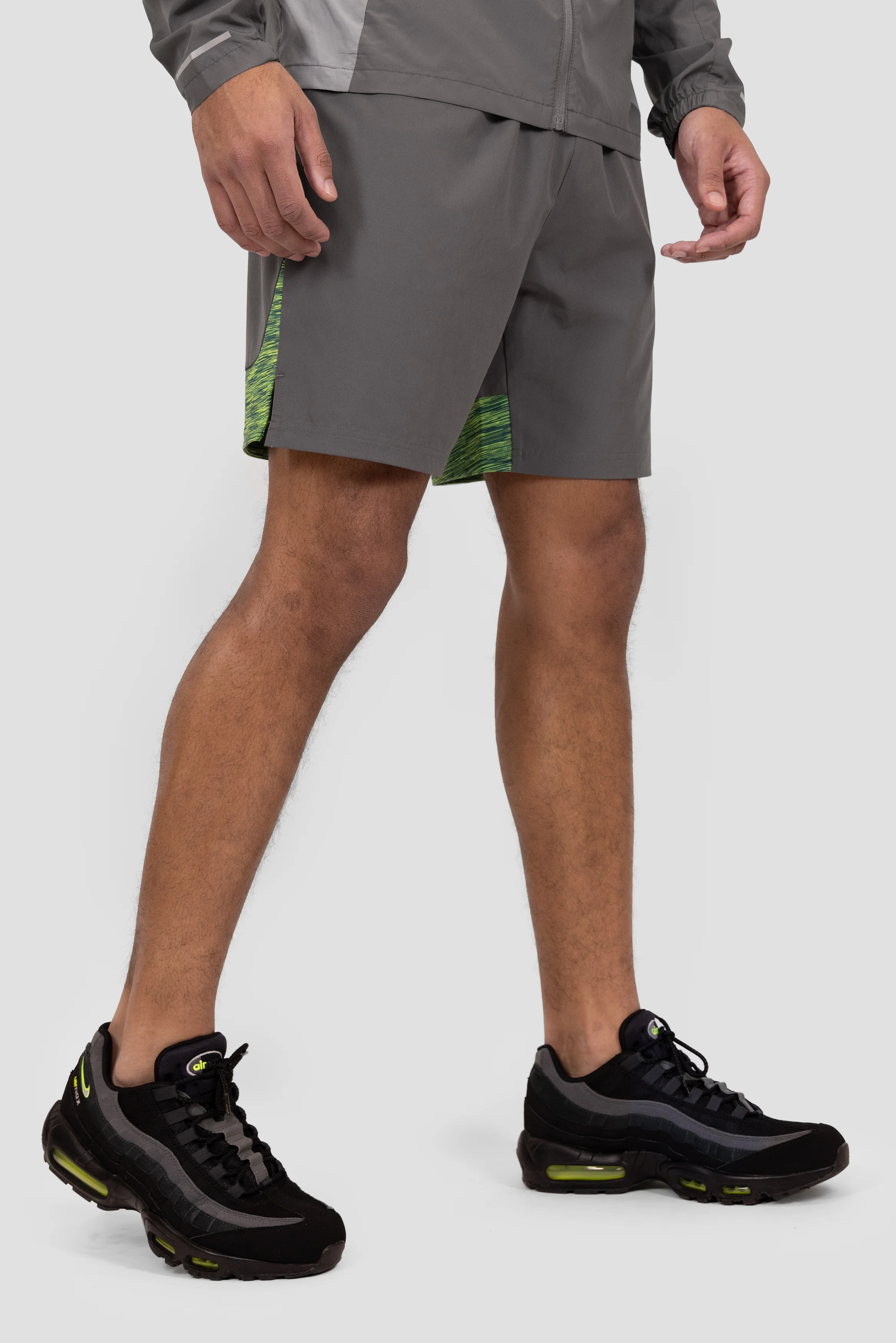 Trail Panel Short - Grey/Green/Black - Image 2