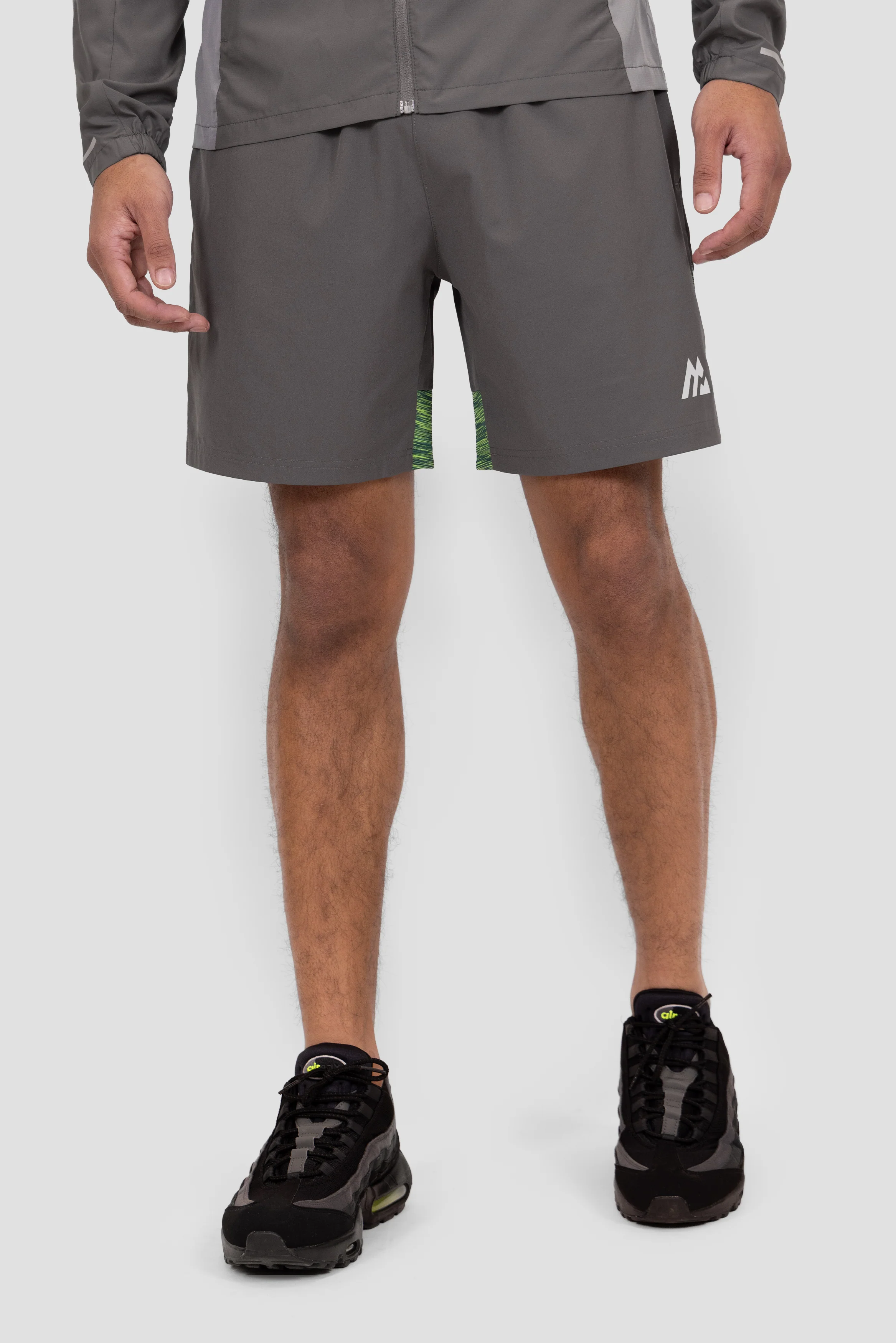 Trail Panel Short - Grey/Green/Black - Image 3