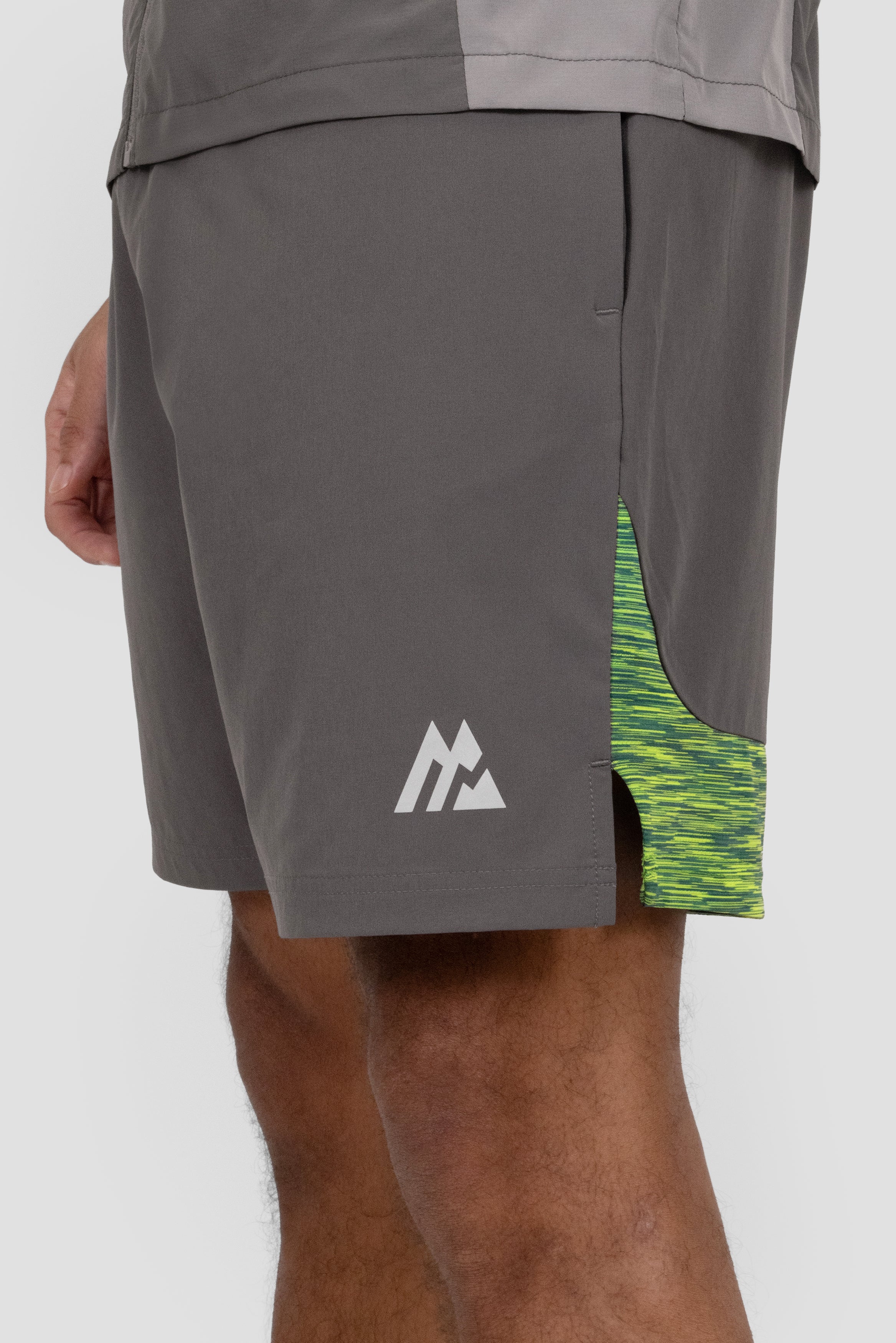 Trail Panel Short - Grey/Green/Black - Image 7