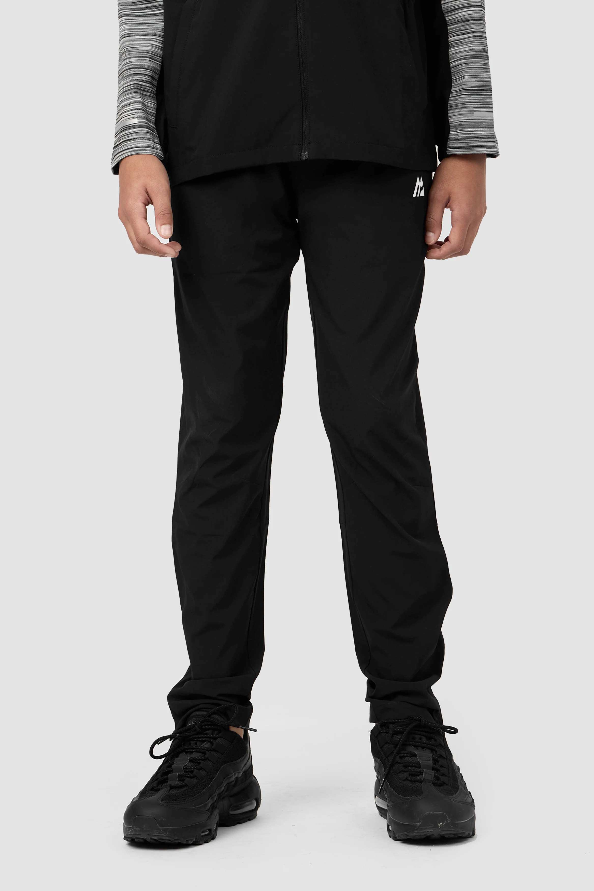 Boys Trail Panel Woven Pant - Black/Platinum Grey/Cement Grey/White - Image 3