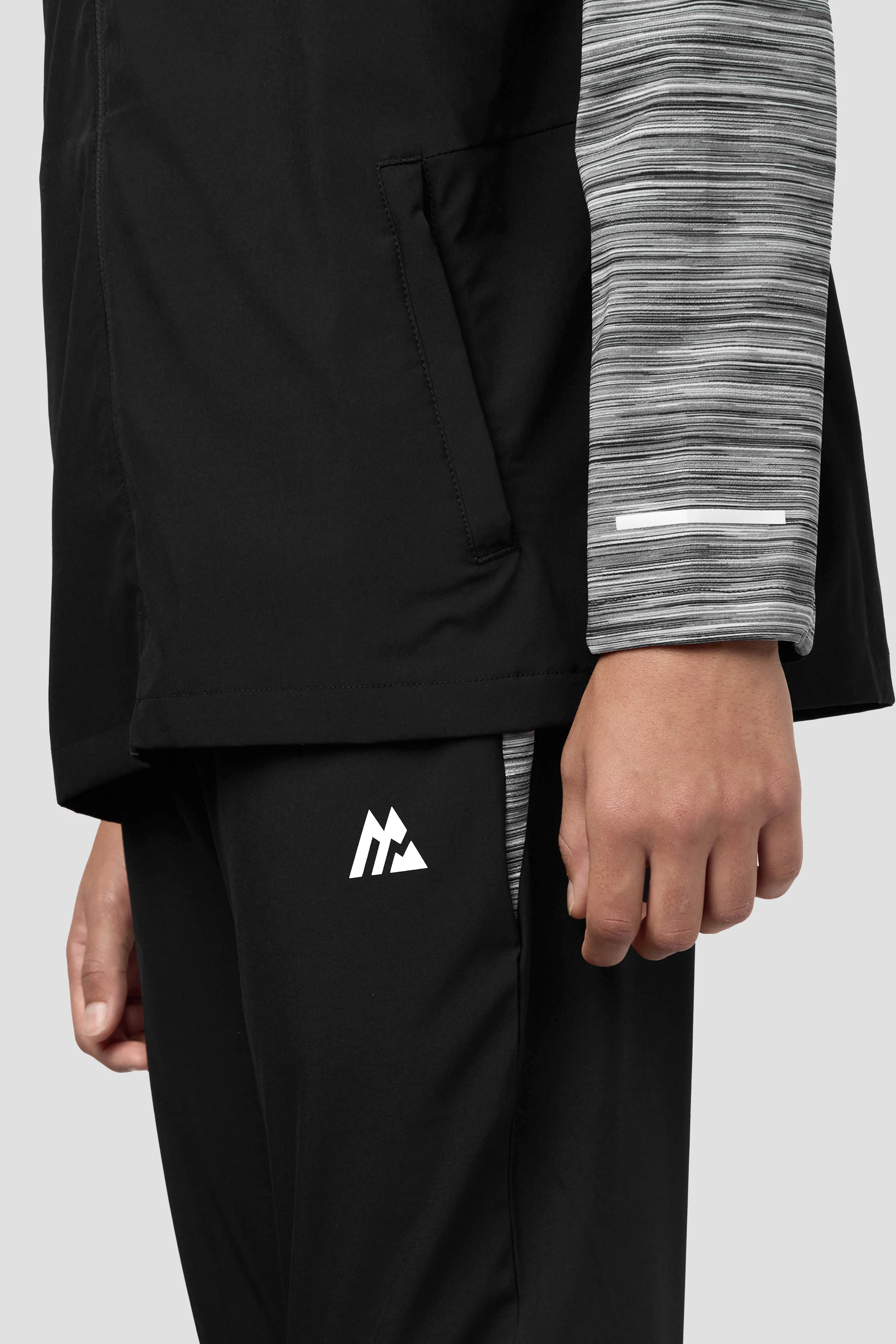 Boys Trail Panel Woven Pant - Black/Platinum Grey/Cement Grey/White - Image 7
