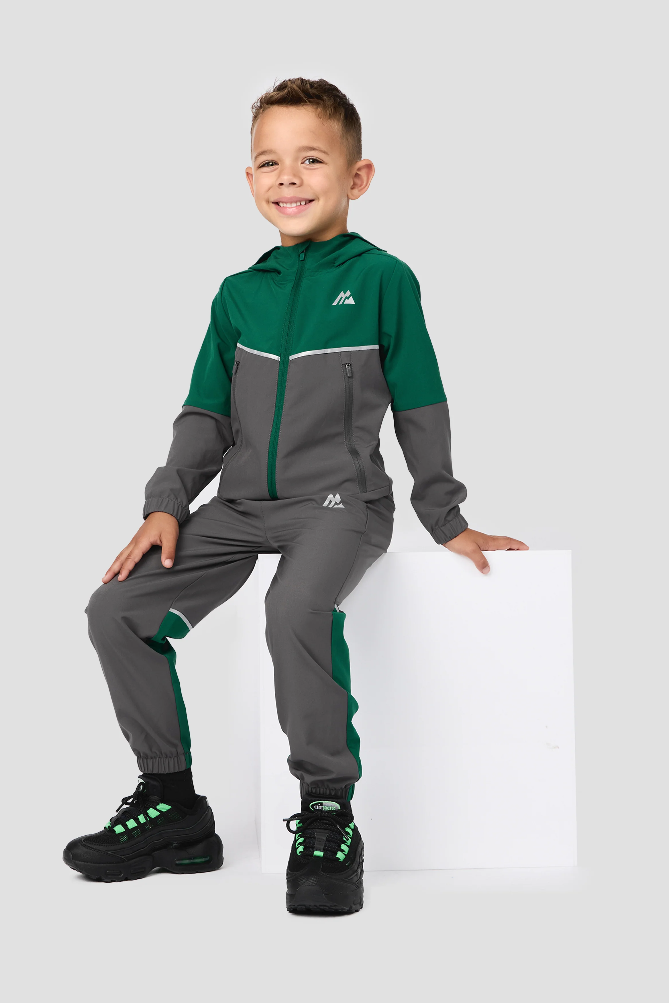 Infant Boys Trek Woven Jacket/Pant Set - Sherwood/Cement Grey - Image 3